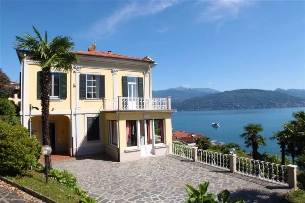 House in Baveno, Italy, 280 sq.m - picture 1