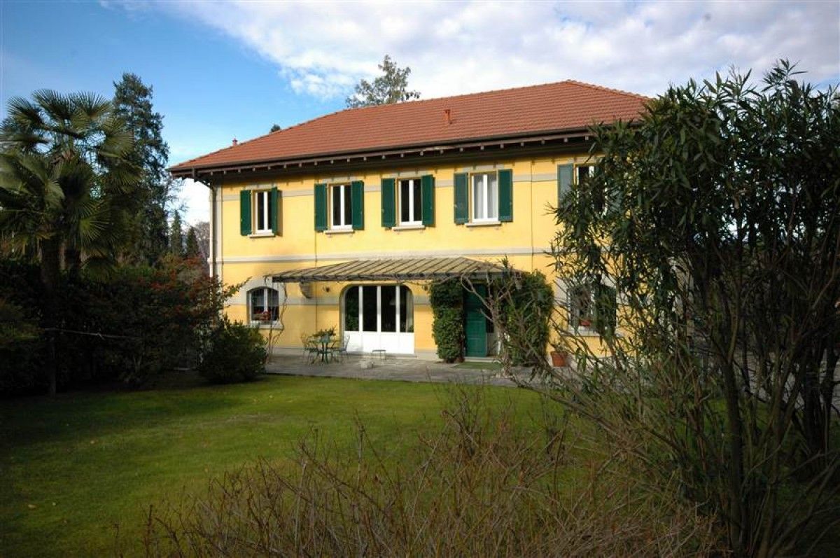 Haus in Verbano-Cusio-Ossola, Italien, 340 m2 - Foto 1