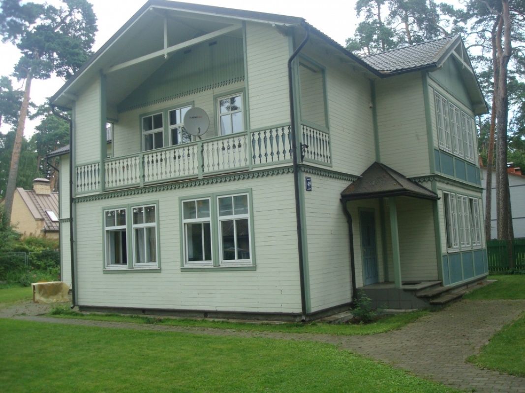 House in Dzintari, Latvia, 260 sq.m - picture 1