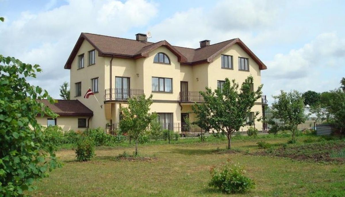 House in Riga District, Latvia, 591 sq.m - picture 1
