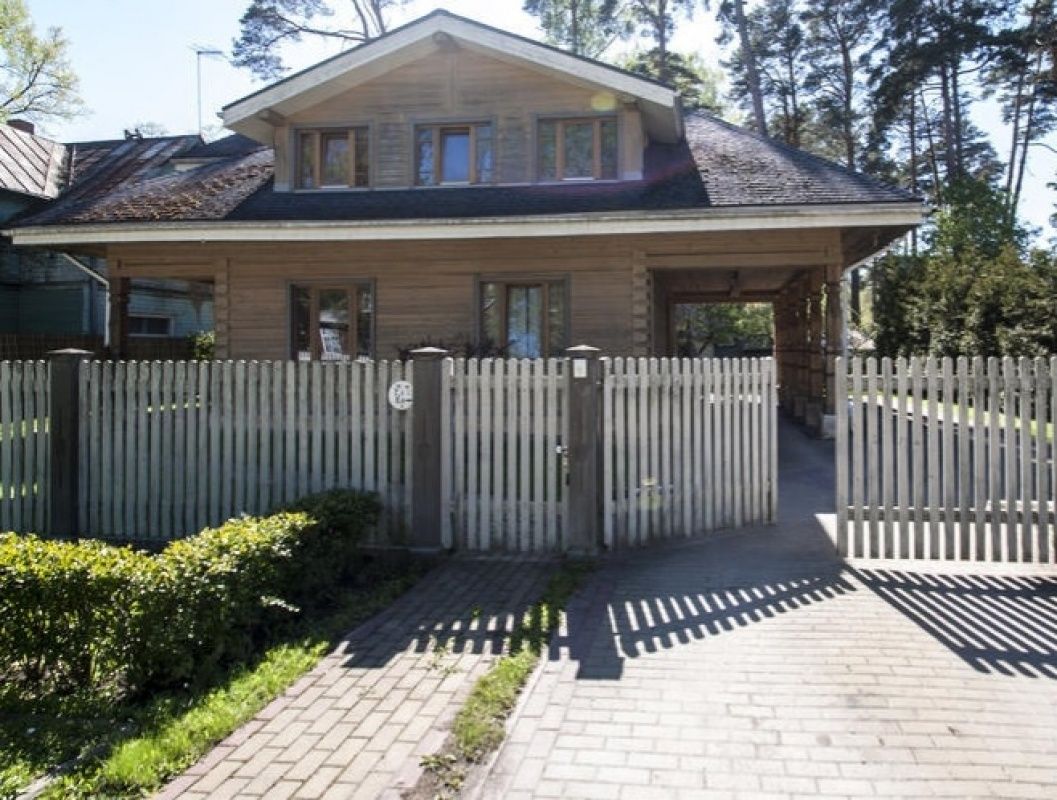 House in Dzintari, Latvia, 205 sq.m - picture 1