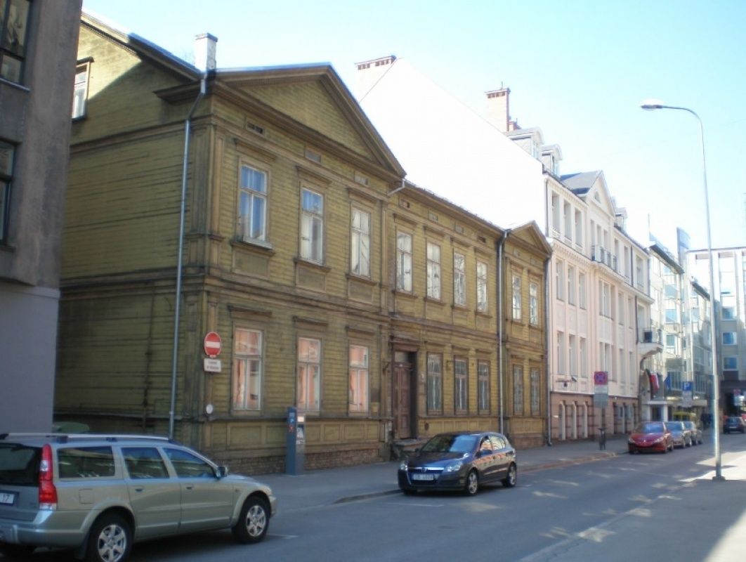 Commercial apartment building in Riga, Latvia, 749 sq.m - picture 1