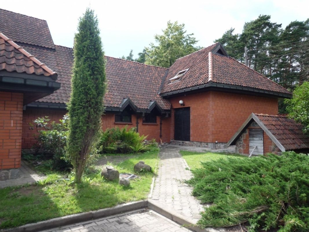 Haus in Region Riga, Lettland, 680 m2 - Foto 1