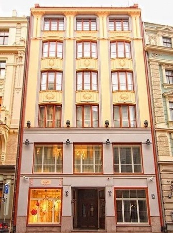 Commercial property in Riga, Latvia, 121 sq.m - picture 1