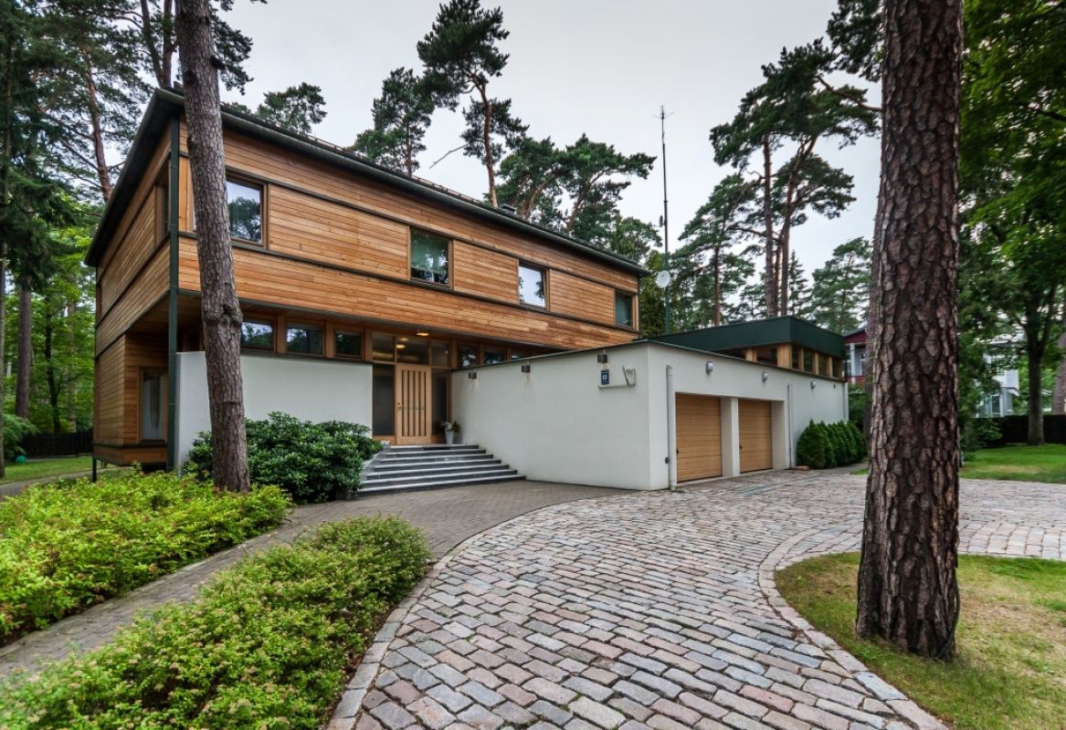 Maison à Bulduri, Lettonie, 669 m2 - image 1