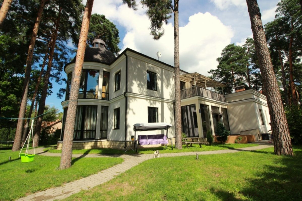Maison à Bulduri, Lettonie, 440 m2 - image 1