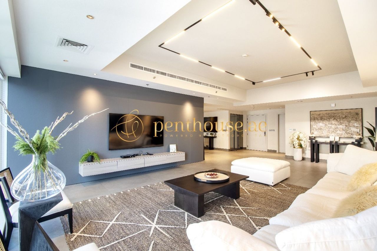 Penthouse in Dubai, UAE, 228 sq.m - picture 1