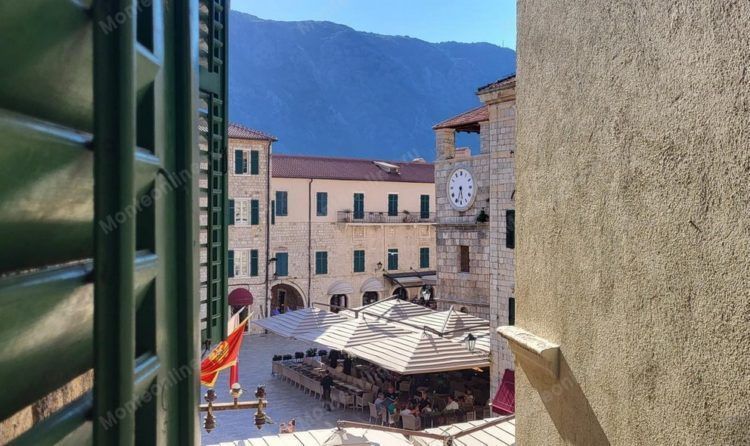 Piso en Kotor, Montenegro, 114 m2 - imagen 1