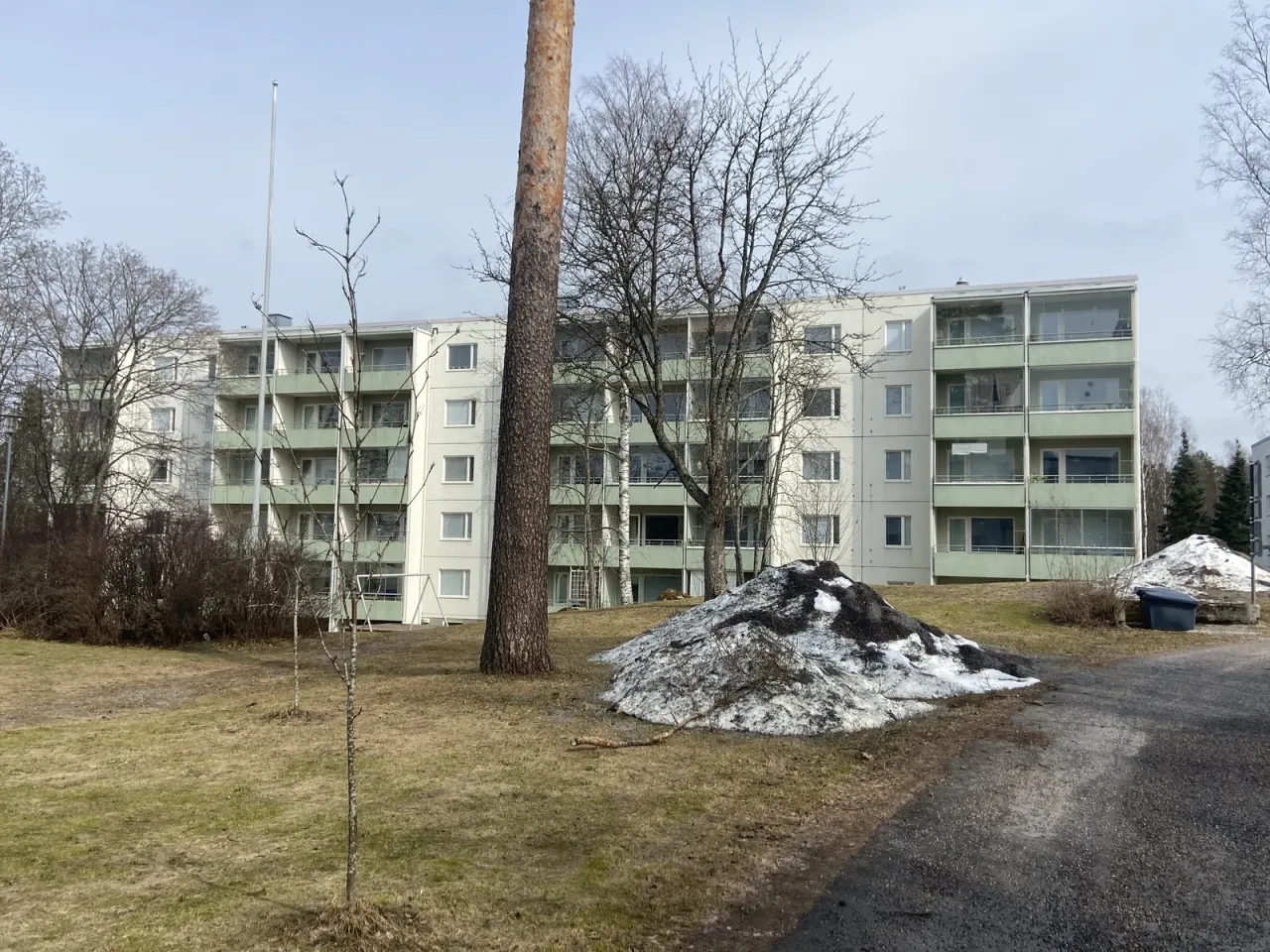 Flat in Lahti, Finland, 28.5 sq.m - picture 1