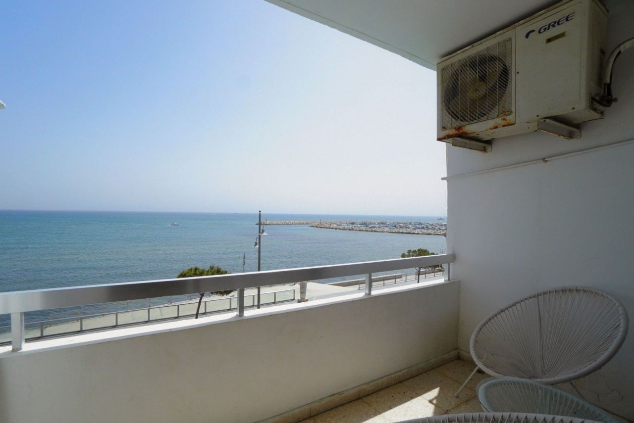 Apartment in Larnaca, Cyprus, 80 sq.m - picture 1