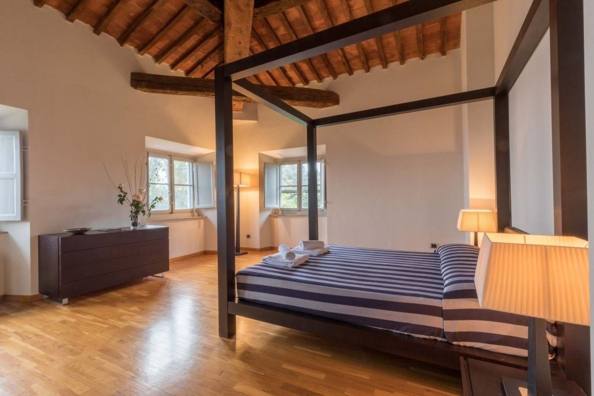 Wohnung in Lucca, Italien, 172 m2 - Foto 1