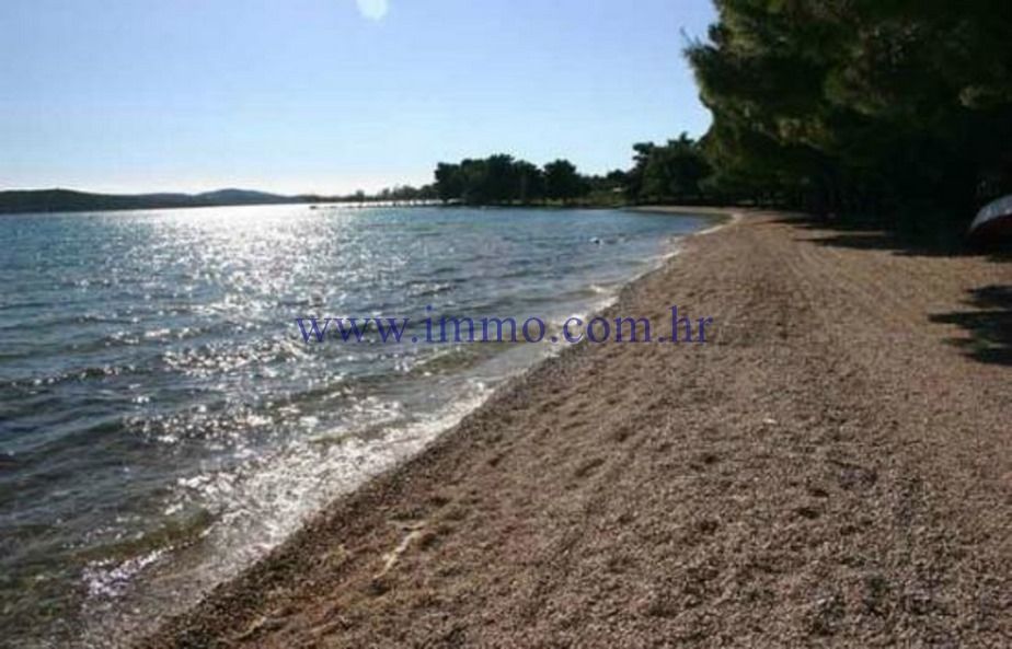 Land in Sibenic, Croatia, 8 500 sq.m - picture 1