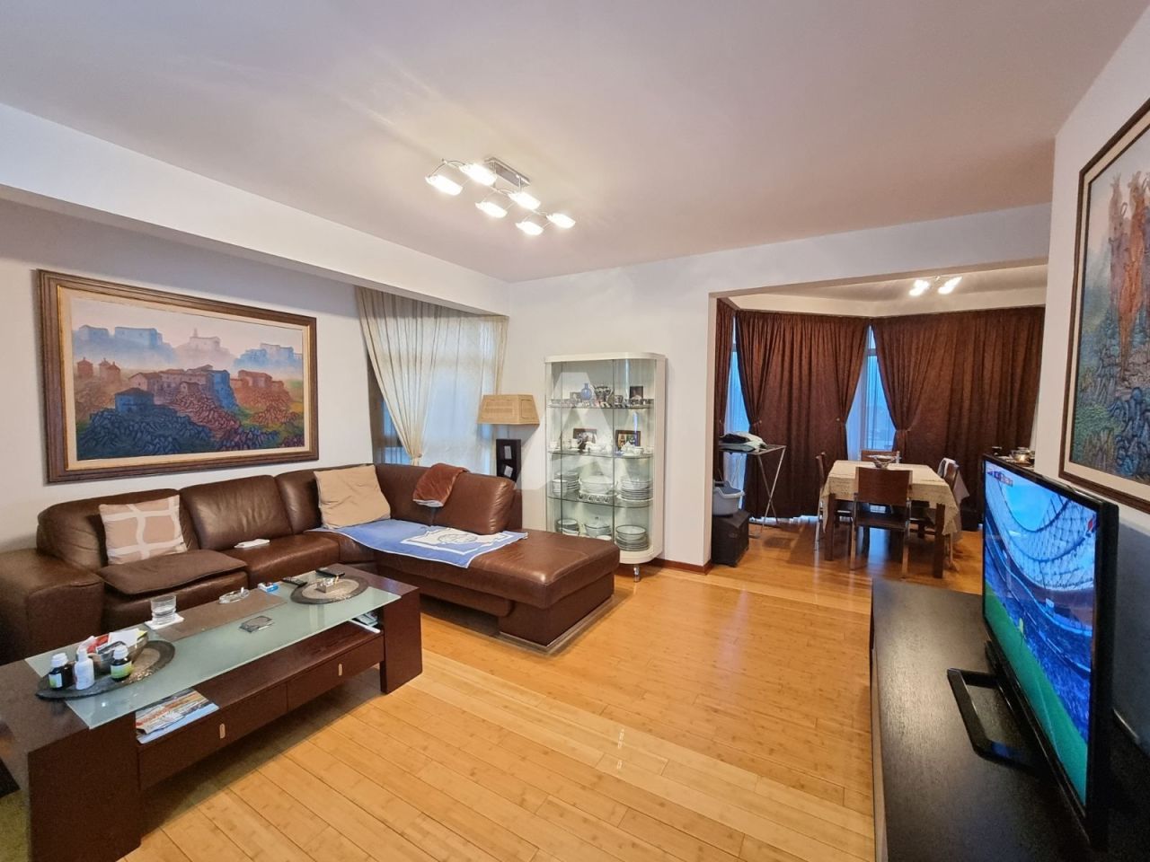 Apartment in Budva, Montenegro, 80 sq.m - picture 1
