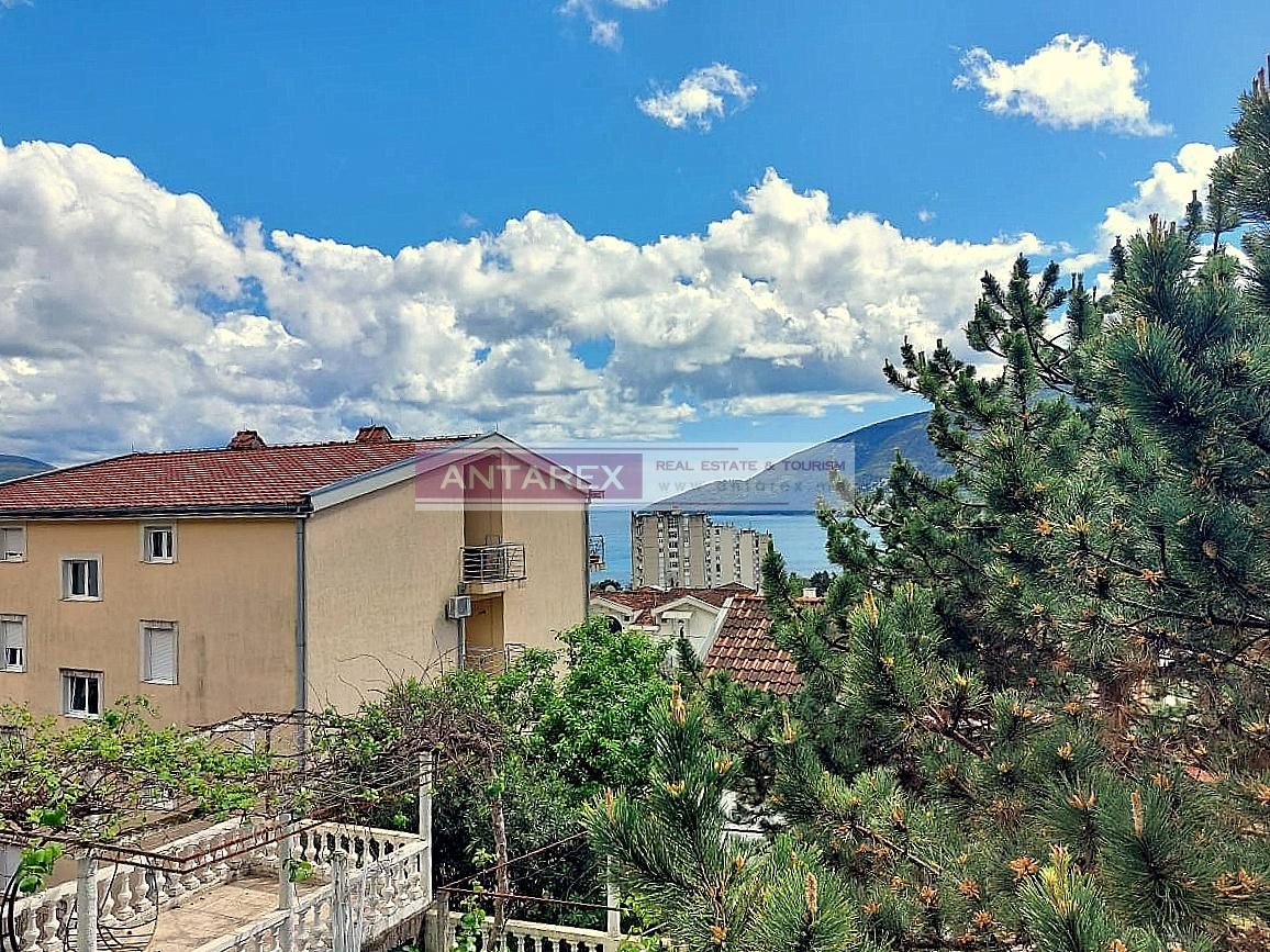 Apartment in Igalo, Montenegro, 50 m2 - Foto 1