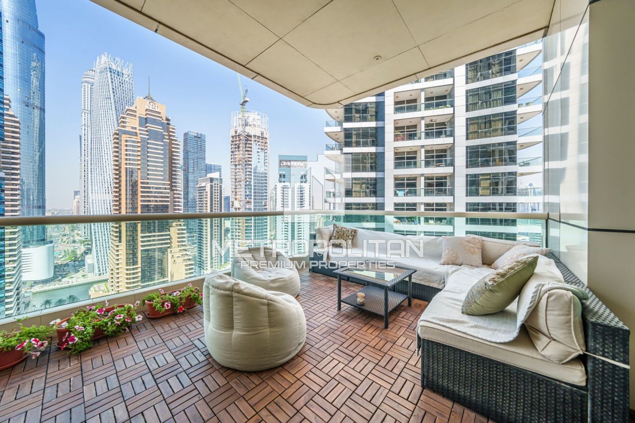 Apartamento en Dubái, EAU, 124 m2 - imagen 1