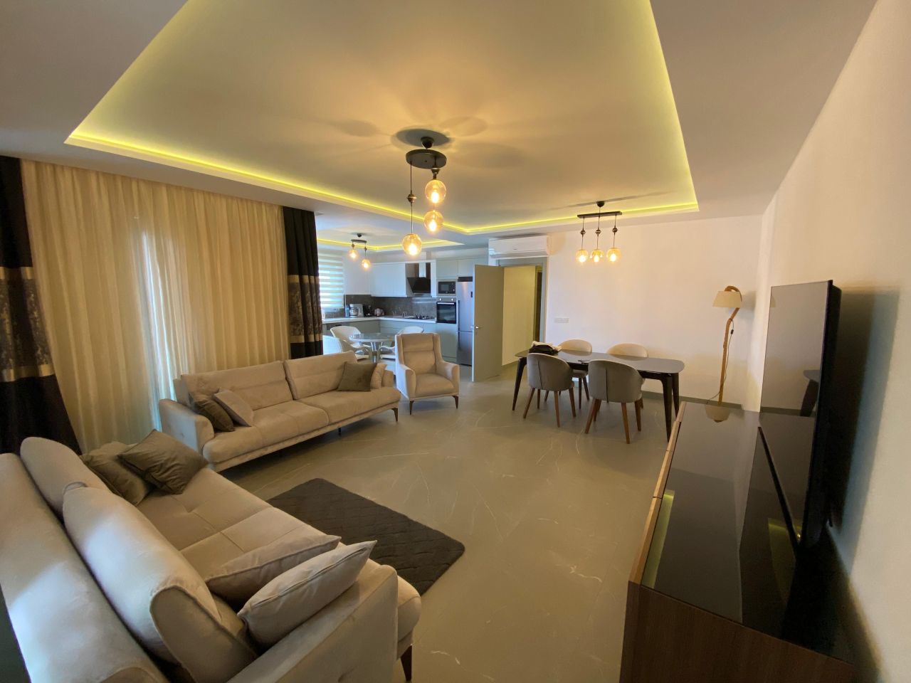 Penthouse in Kestel, Türkei, 180 m2 - Foto 1