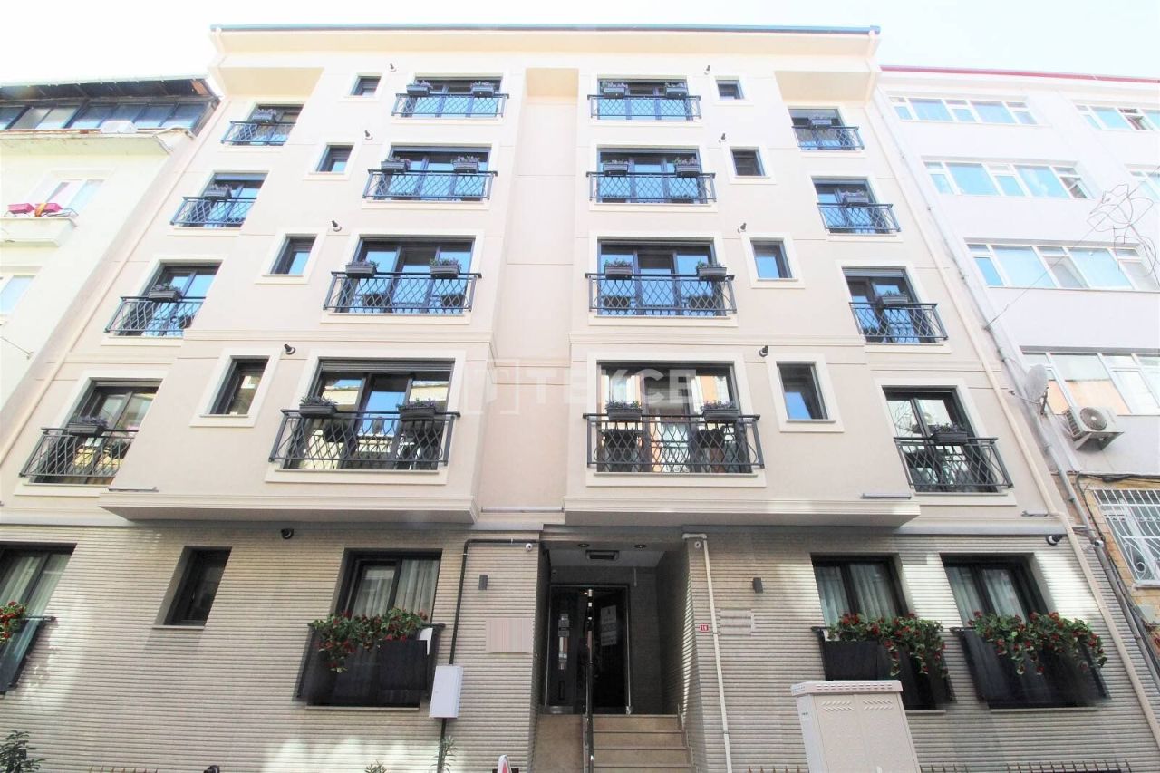 Apartment in Istanbul, Turkey, 52 sq.m - picture 1