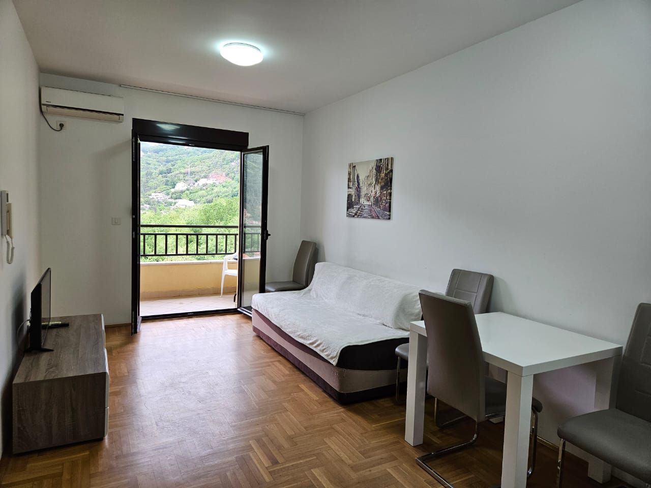 Wohnung in Budva, Montenegro, 38 m2 - Foto 1