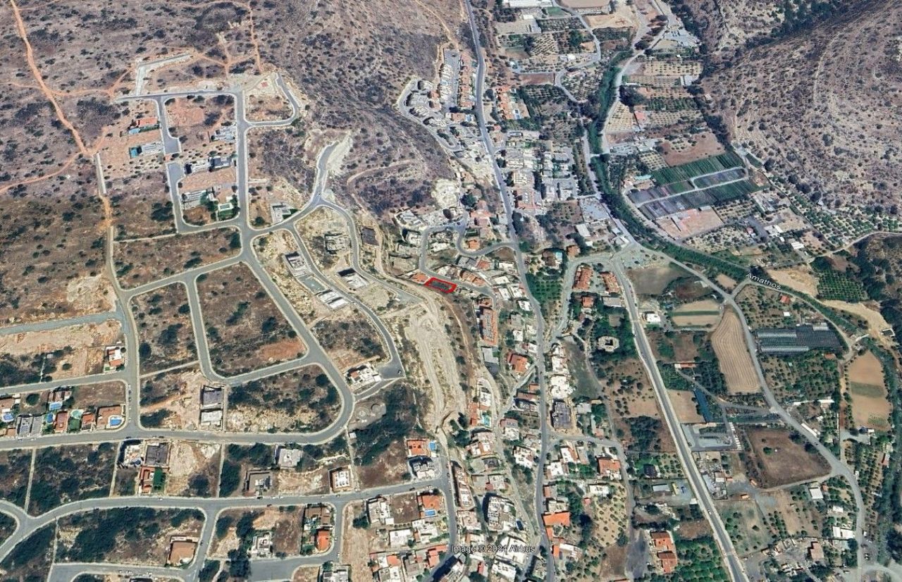 Land in Limassol, Cyprus, 546 sq.m - picture 1