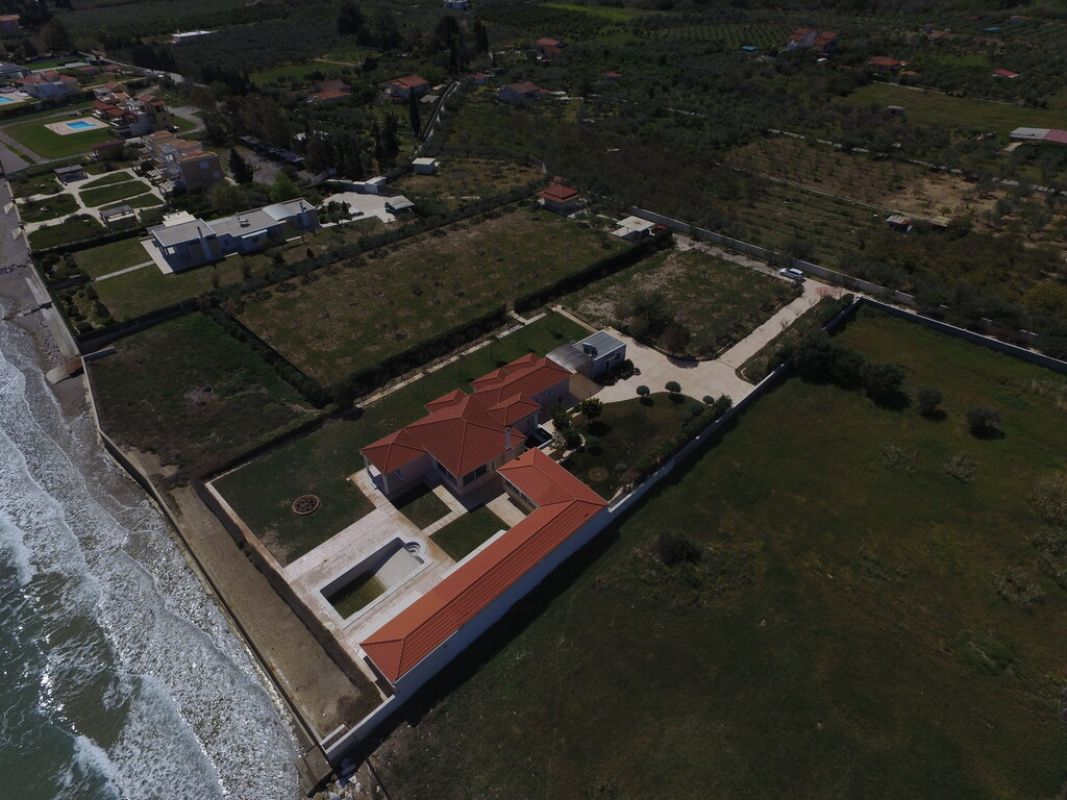 Casa en Peloponeso, Grecia, 500 m2 - imagen 1