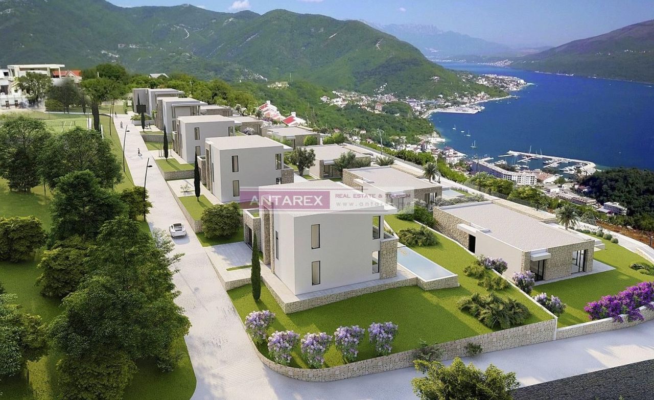 Villa in Herceg-Novi, Montenegro, 950 ares - picture 1