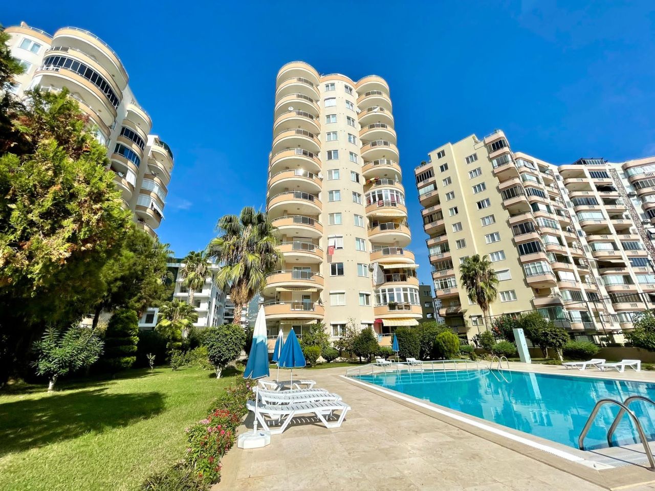 Penthouse in Alanya, Turkey, 250 sq.m - picture 1