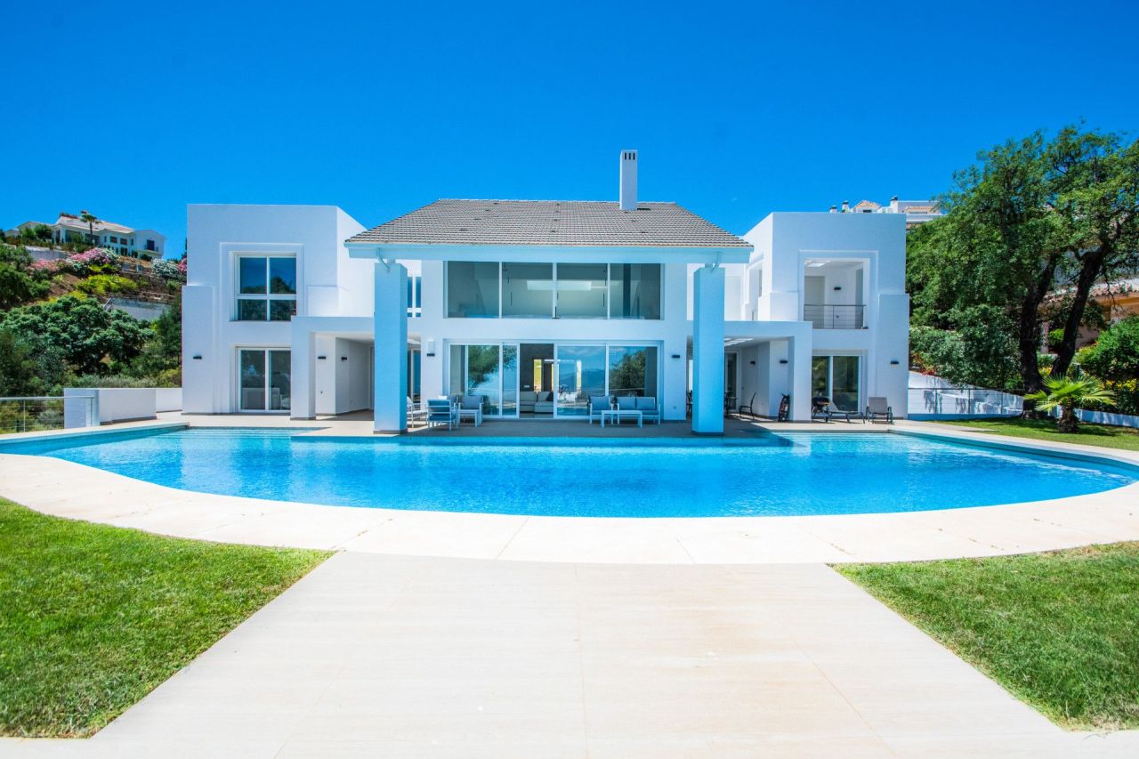 Villa in Marbella, Spain, 770 sq.m - picture 1