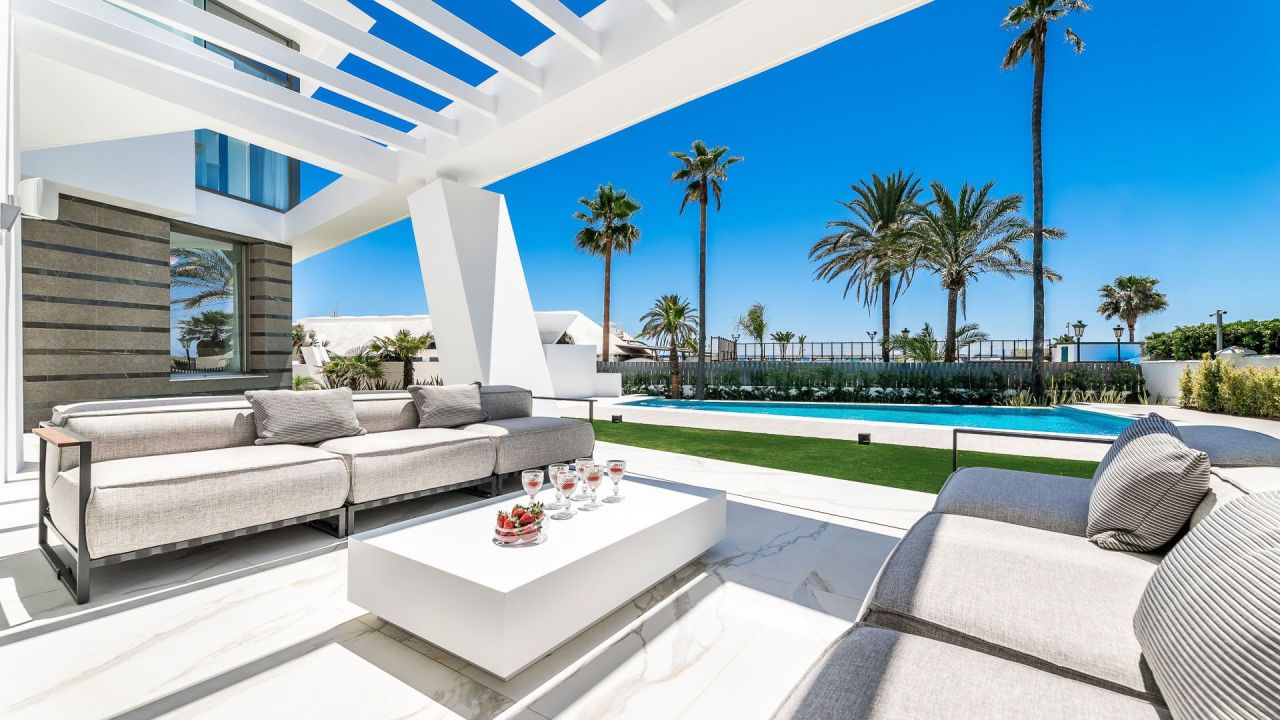 Villa en Marbella, España, 1 229 m2 - imagen 1