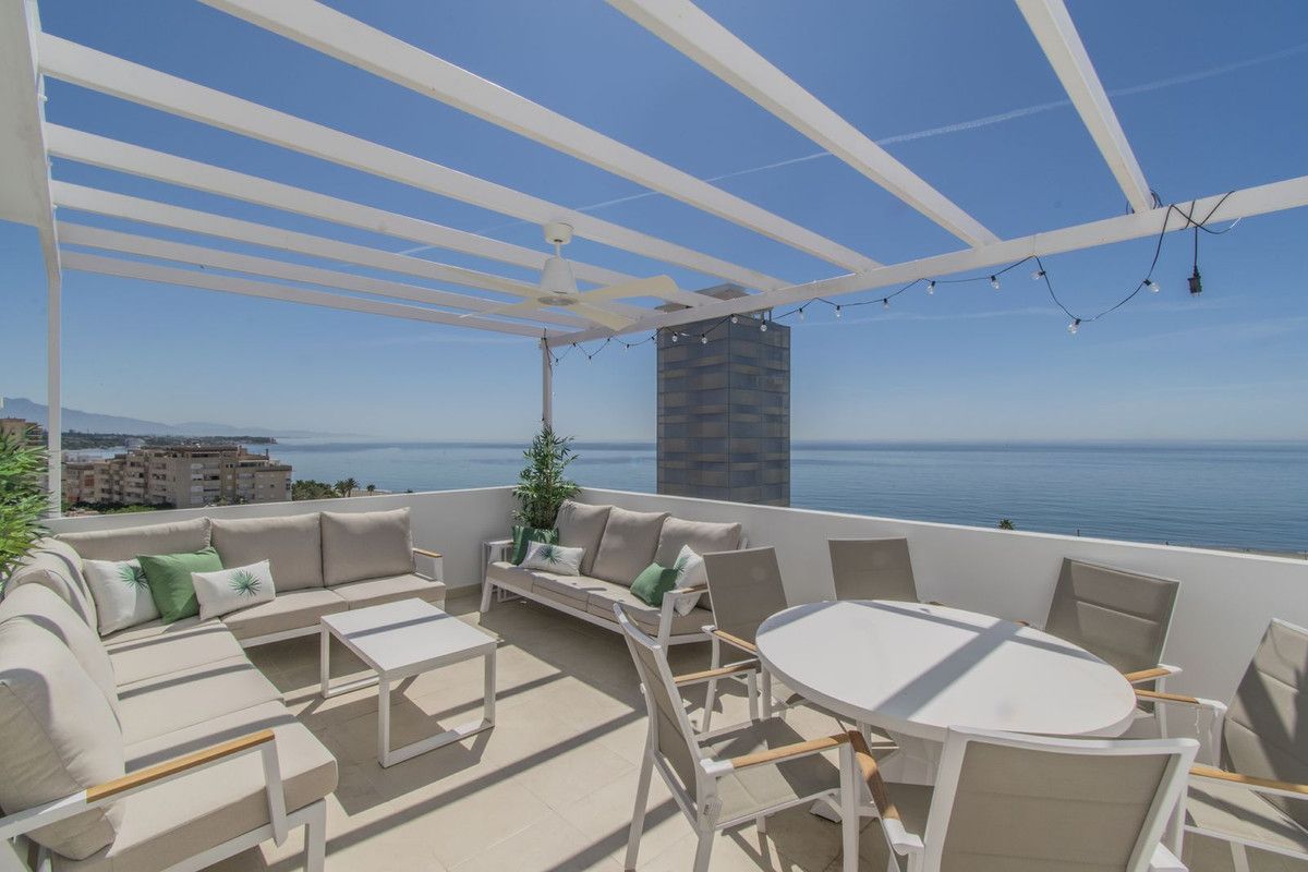 Penthouse in Estepona, Spain, 111 sq.m - picture 1