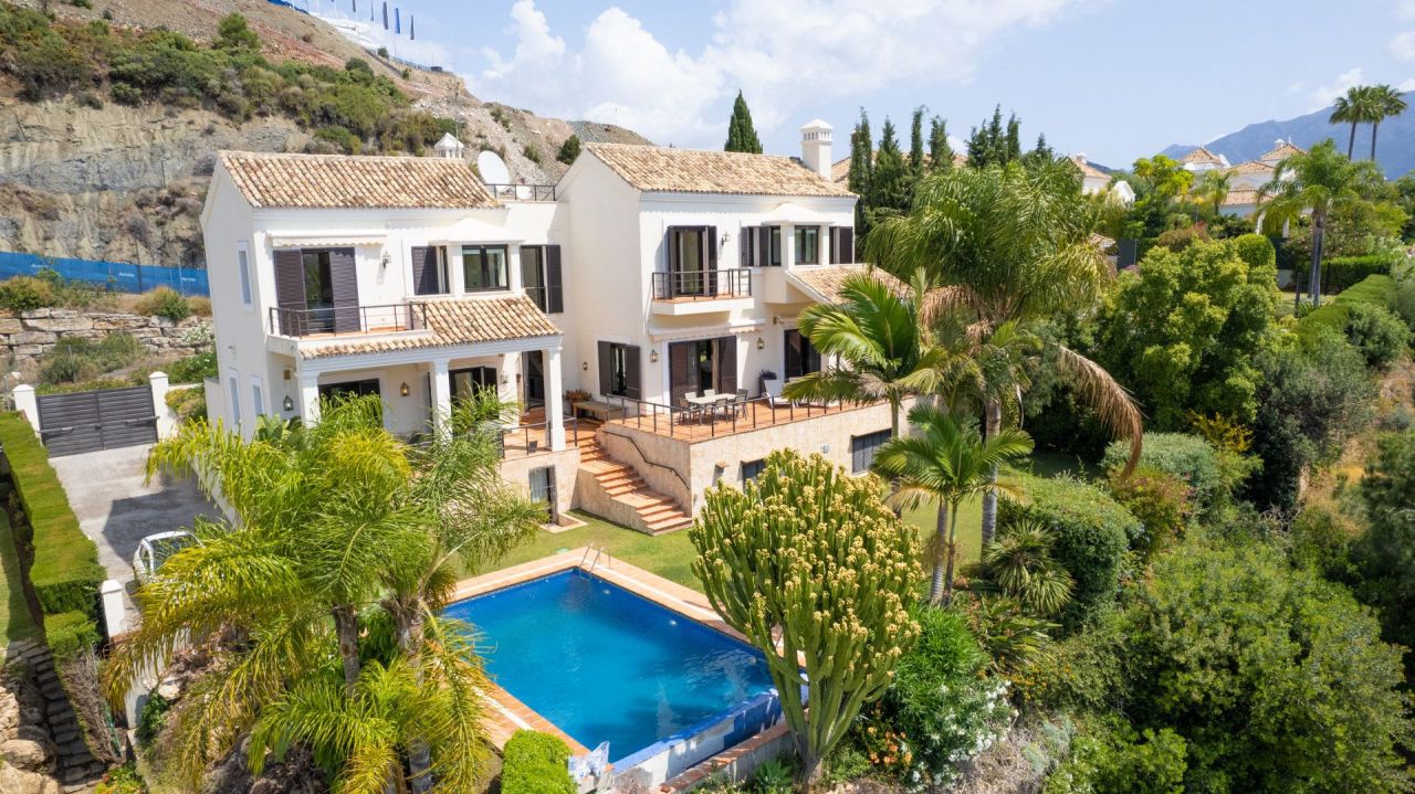 Villa in Benahavis, Spanien, 584 m2 - Foto 1