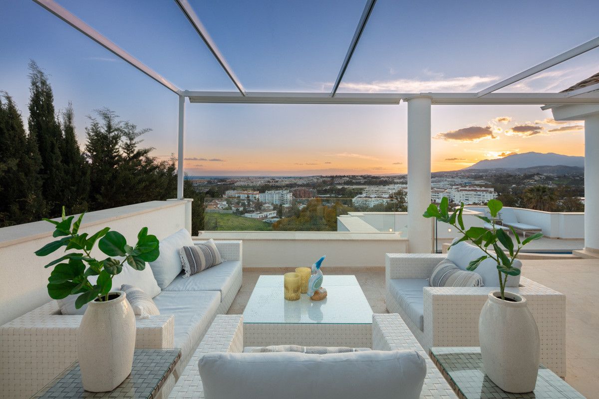 Villa in Marbella, Spanien, 323 m2 - Foto 1