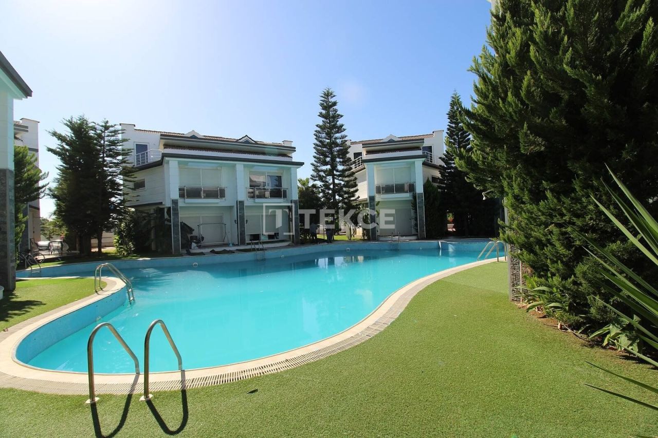 Villa à Antalya, Turquie, 350 m2 - image 1