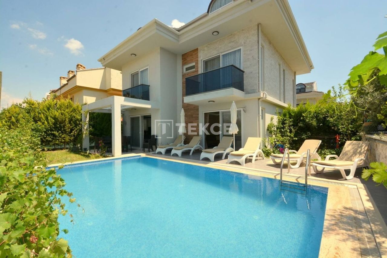 Villa à Fethiye, Turquie, 160 m2 - image 1