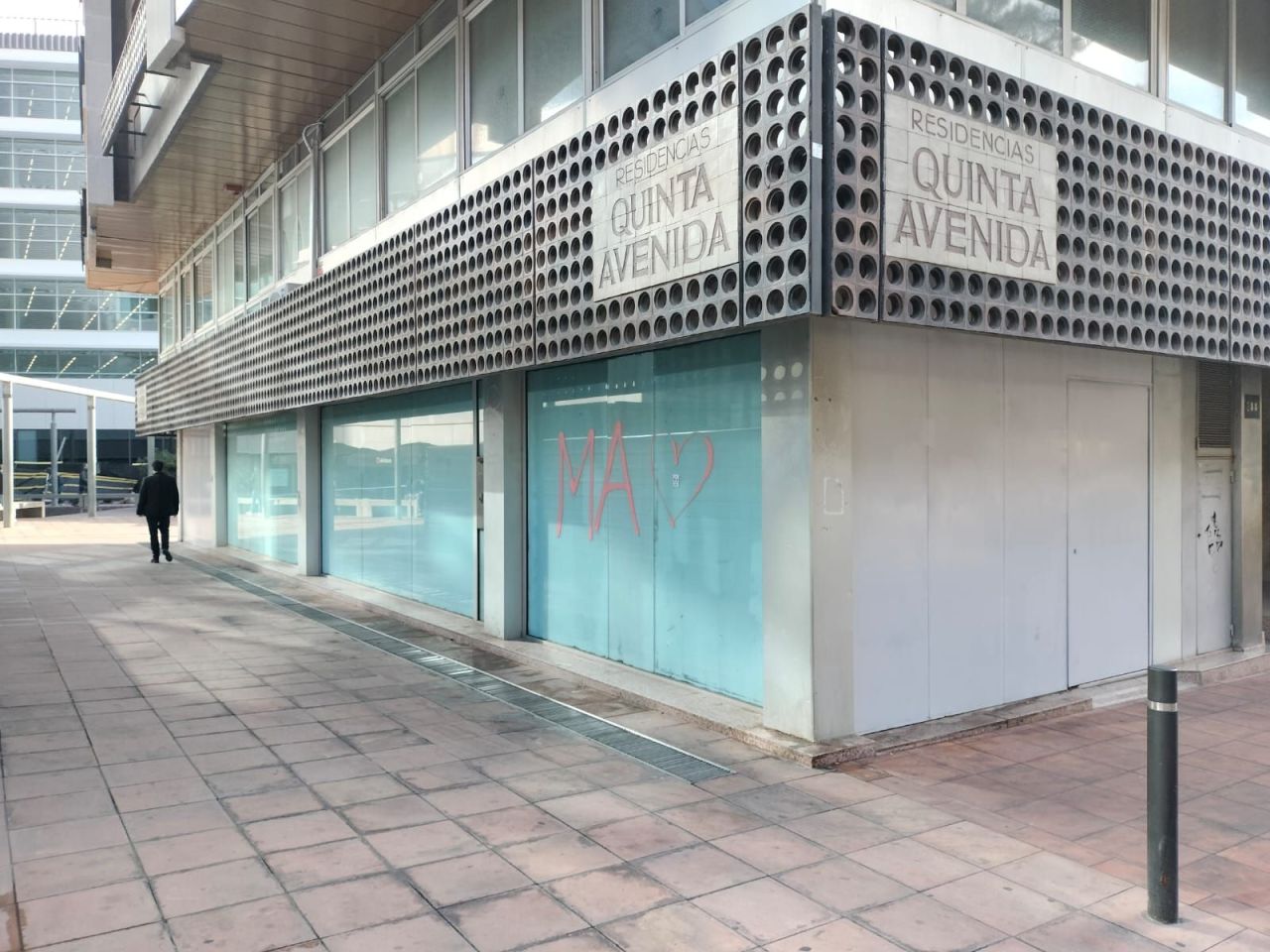 Commercial property in Barcelona, Spain, 170 sq.m - picture 1
