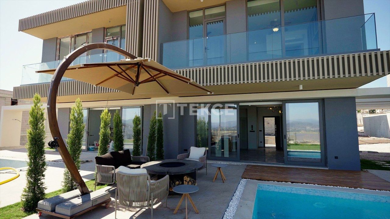 Villa in Milas, Türkei, 171 m2 - Foto 1