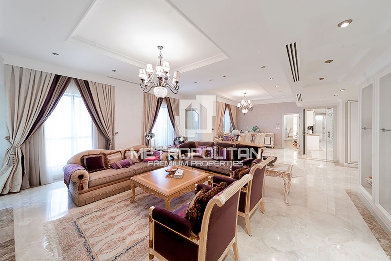 Penthouse in Dubai, UAE, 271 sq.m - picture 1