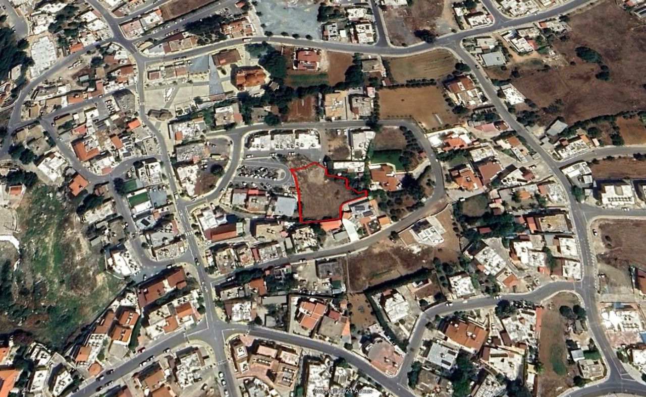 Land in Paphos, Cyprus, 1 359 sq.m - picture 1