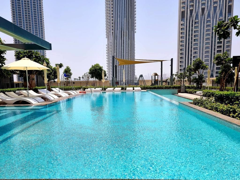 Flat in Dubai, UAE, 102 sq.m - picture 1