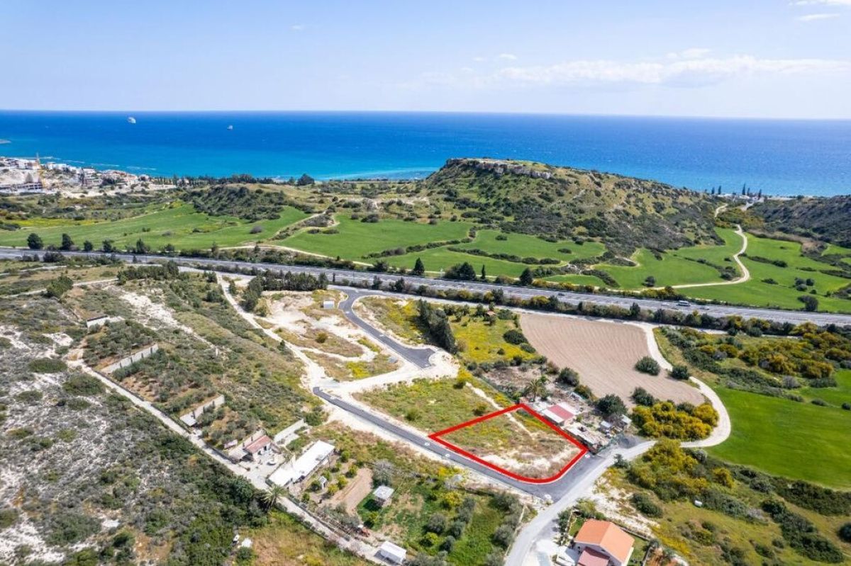 Grundstück in Limassol, Zypern, 1 100 ar - Foto 1