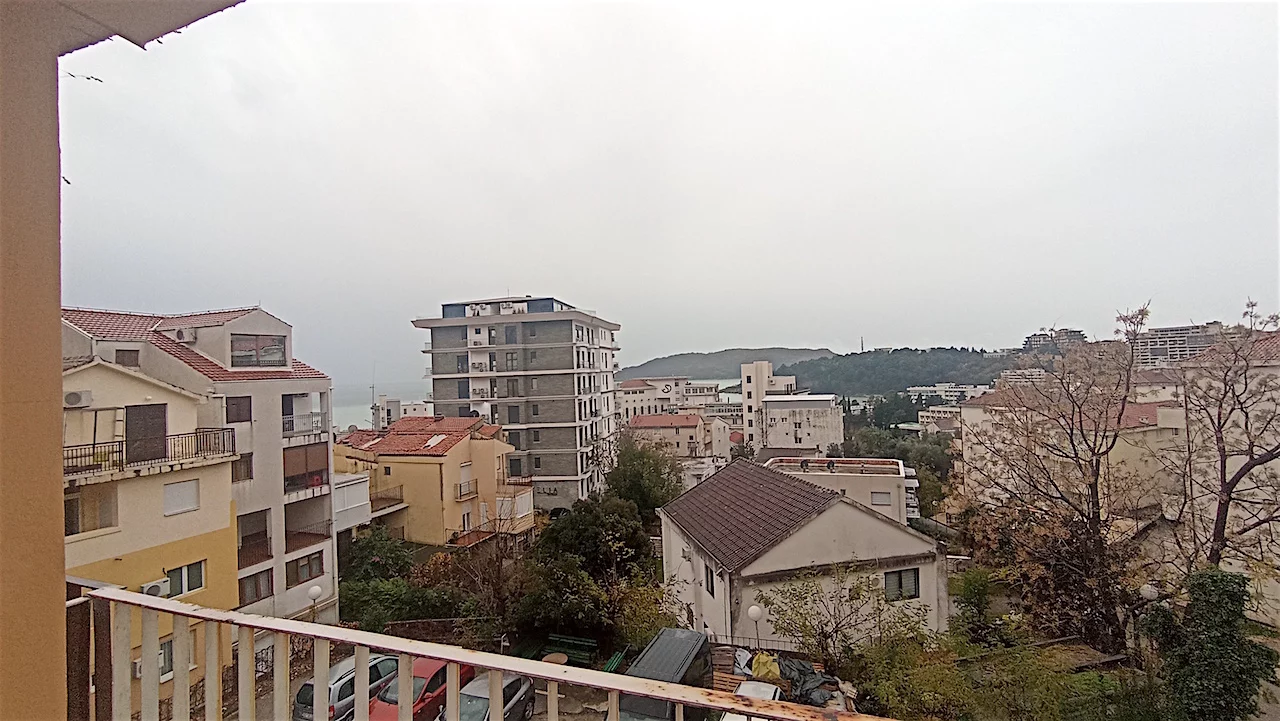 Estudio en Budva, Montenegro, 24 m2 - imagen 1