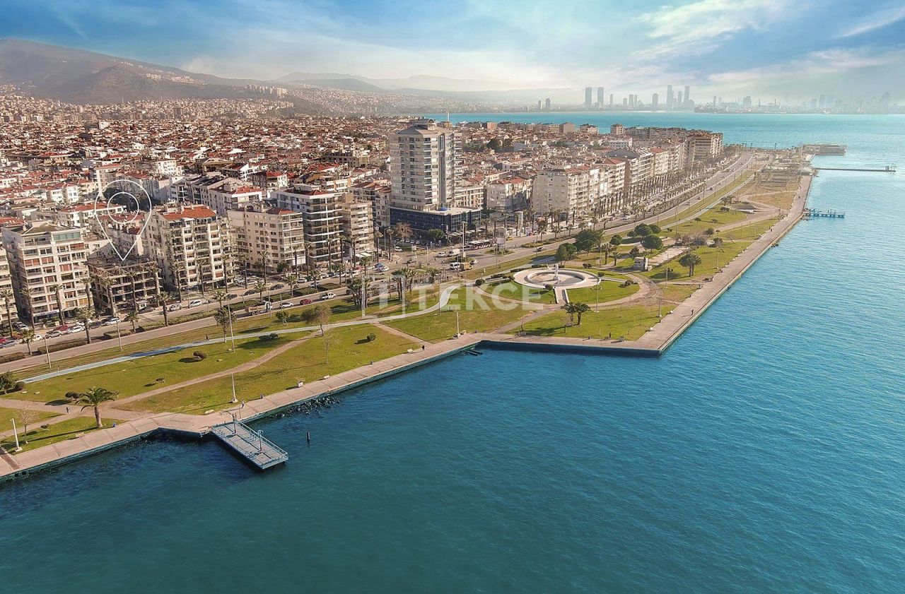Appartement Karşıyaka, Turquie, 141 m2 - image 1