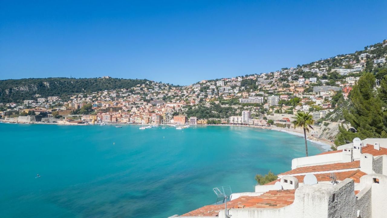 House in Villefranche-sur-Mer, France, 200 sq.m - picture 1