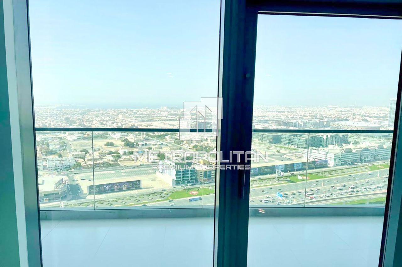 Apartment in Dubai, UAE, 126 sq.m - picture 1