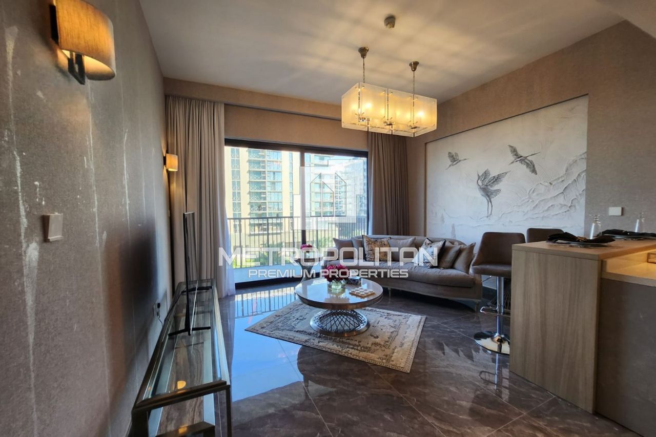 Apartment in Dubai, UAE, 92 sq.m - picture 1