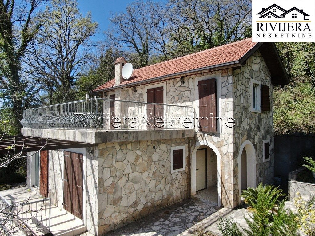 Haus in Herceg-Novi, Montenegro, 135 m2 - Foto 1