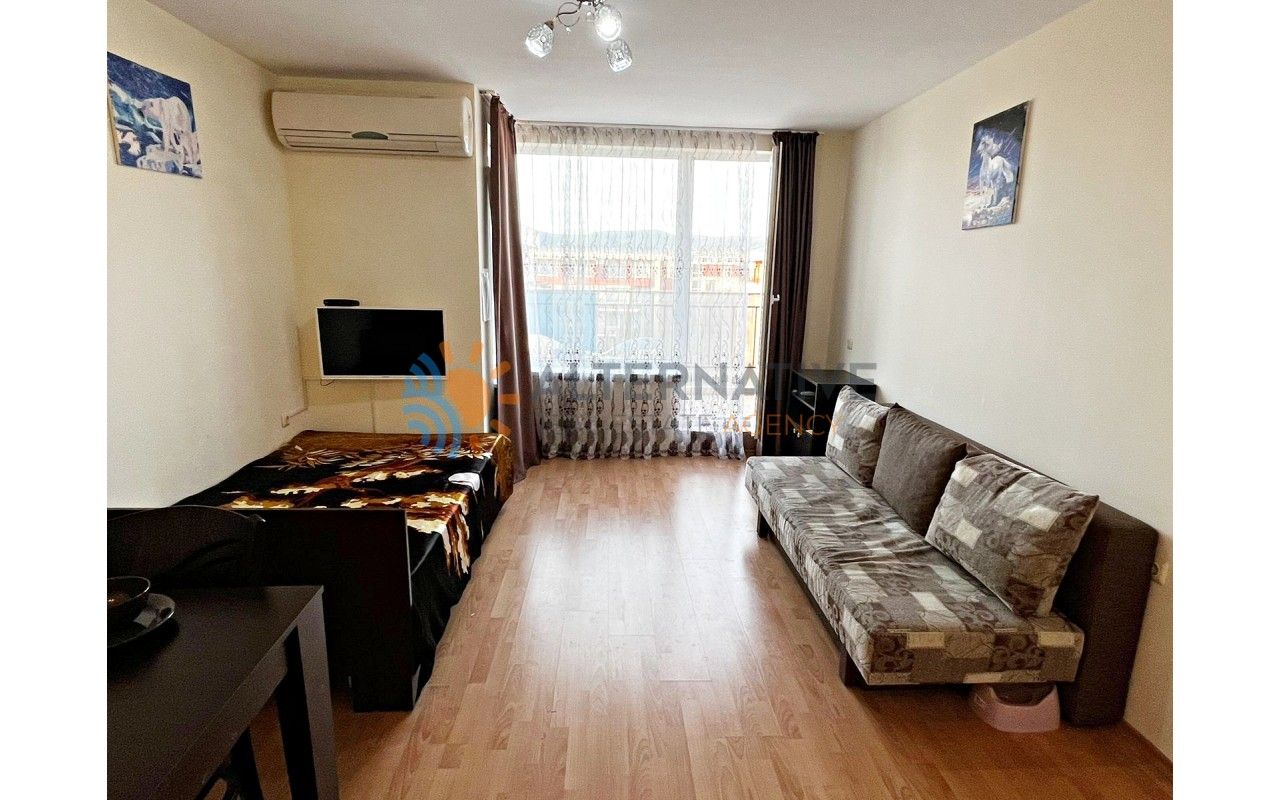 Appartement à Slantchev Briag, Bulgarie, 63 m2 - image 1