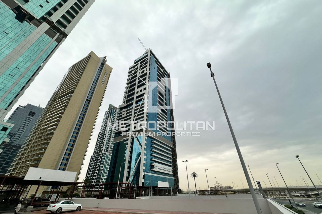 Apartment in Dubai, UAE, 144 sq.m - picture 1