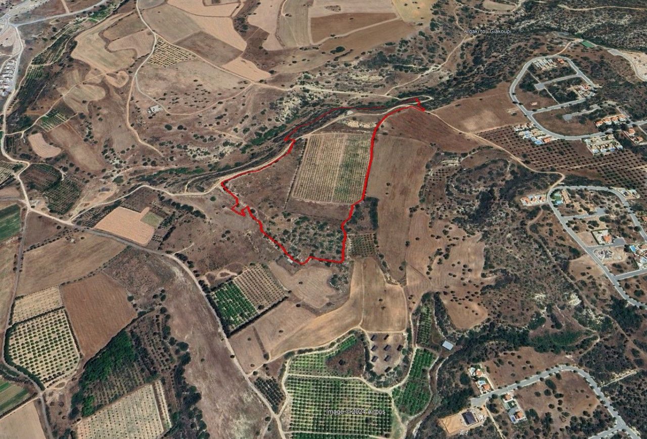 Grundstück in Paphos, Zypern, 103 346 m2 - Foto 1