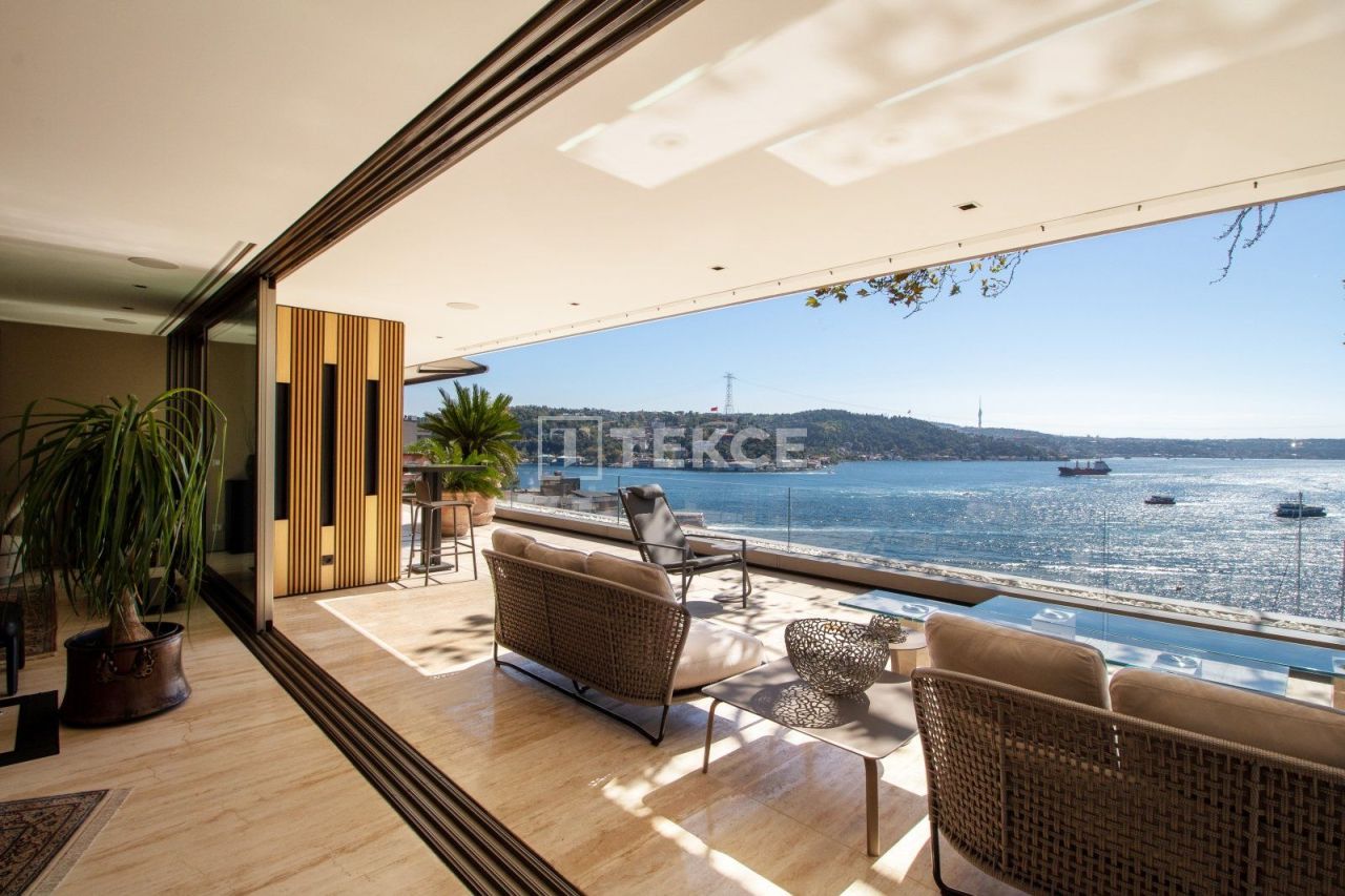 Penthouse in Istanbul, Turkey, 1 650 sq.m - picture 1