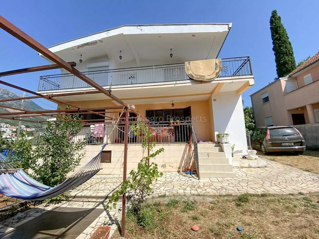 Haus in Dobra Voda, Montenegro, 134 m2 - Foto 1